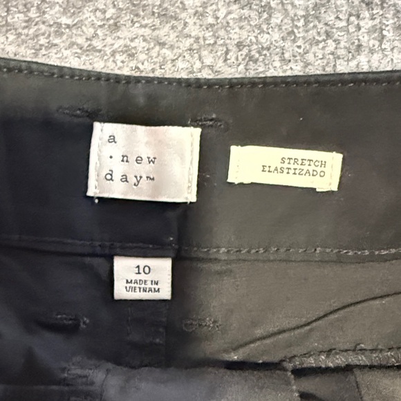 a new day Black High-Rise Tailored Women's Shorts - Picture 4 of 6